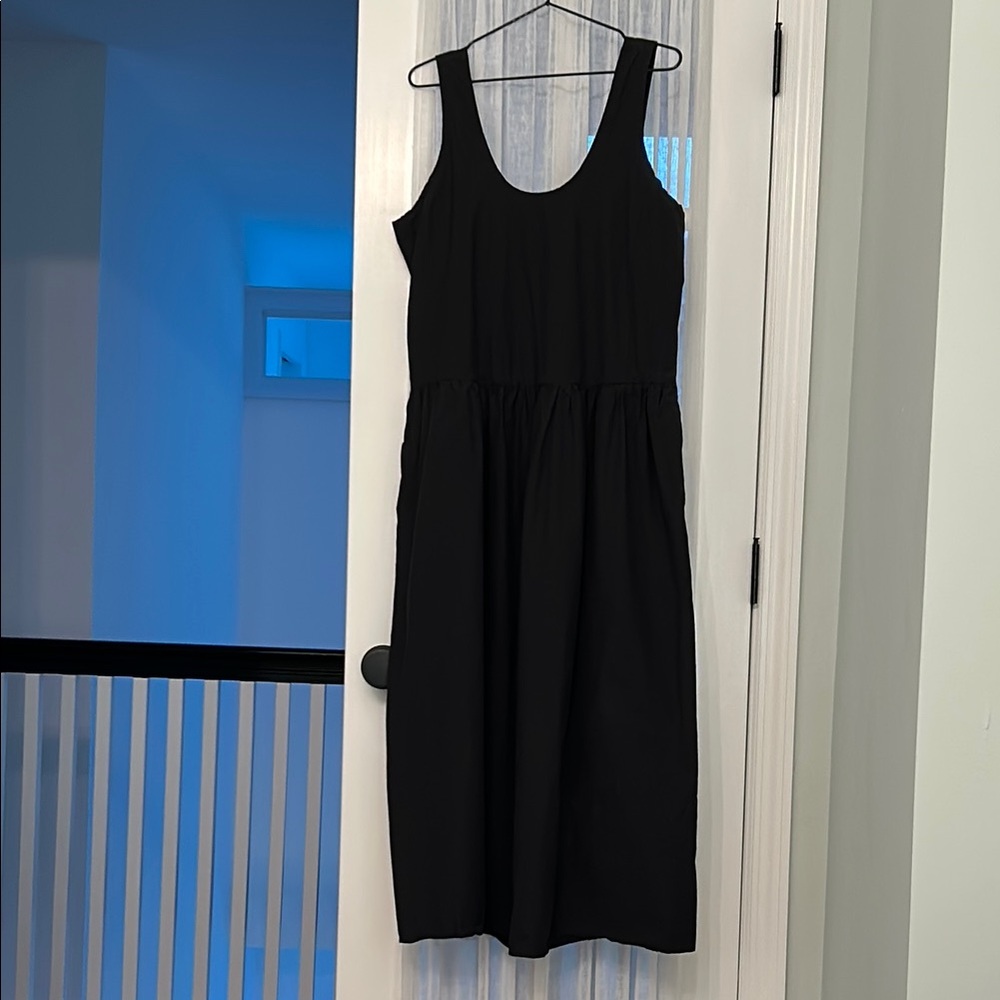 Everlane Black Scoop Neck Midi Dress